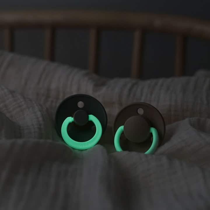 Πιπίλες Καουτσούκ 6-18M 2τμχ Bibs Colour Vanilla Dark Oak Glow
