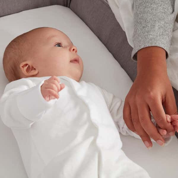 Shnuggle Lite Λίκνο με στρώμα- Αυτόνομο ή και για προσαρμογή στο κρεβάτι με πολλαπλές θέσεις ύψους Μπεζ
