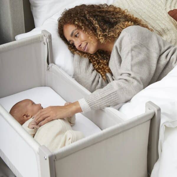 Shnuggle Lite Λίκνο με στρώμα- Αυτόνομο ή και για προσαρμογή στο κρεβάτι με πολλαπλές θέσεις ύψους Μπεζ